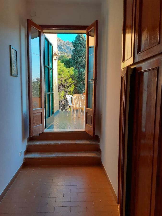 エーリチェ Casa "Le Terrazze"ヴィラ エクステリア 写真